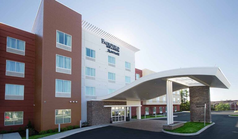 Fairfield Inn & Suites