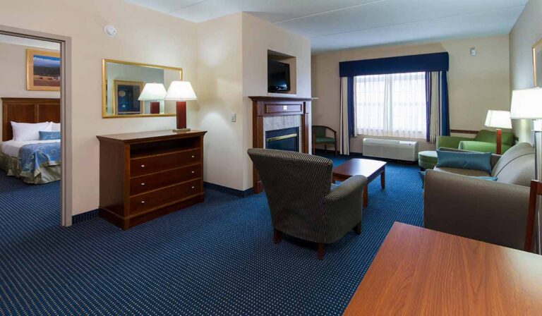 Wingate 2 Room Suite 768x448