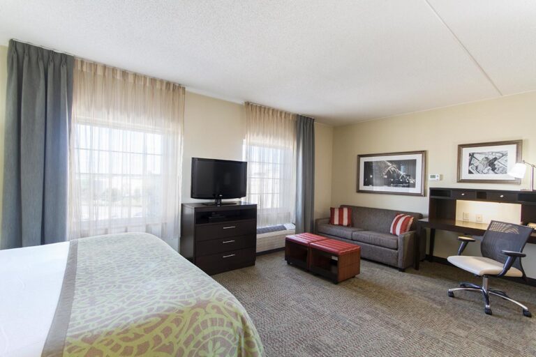 Staybridge Amherst Studio