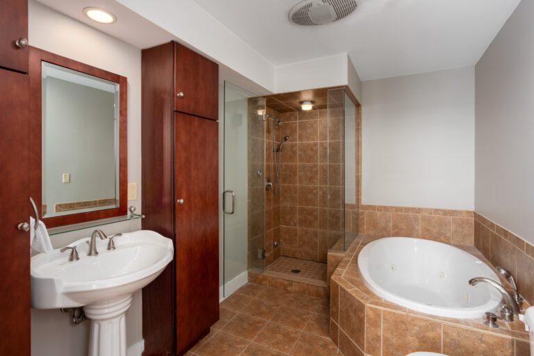 GIAC 1003 9 768x512